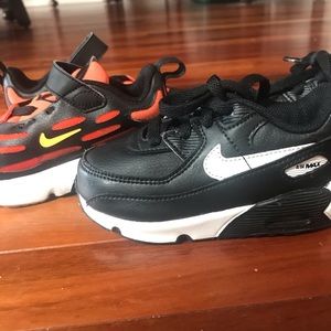 Nike Max Air toddler boy size 7C Running shoes 2 pair lot